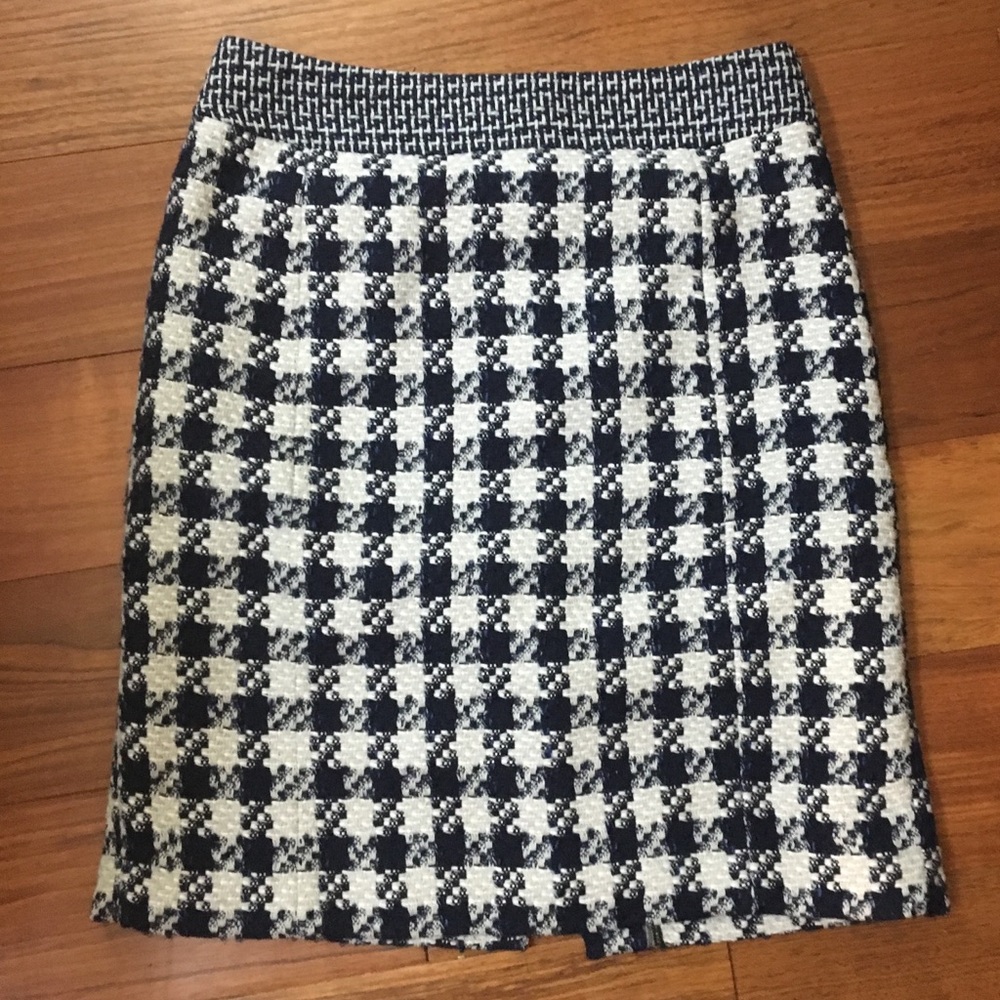 Tory Burch Navy Plaid Sz. 4